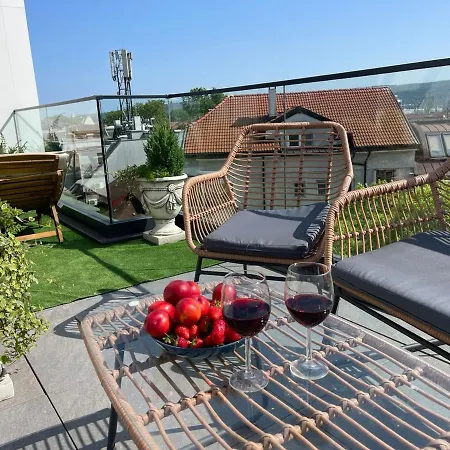 Апартаменты Panoramic In With Underground Parking *