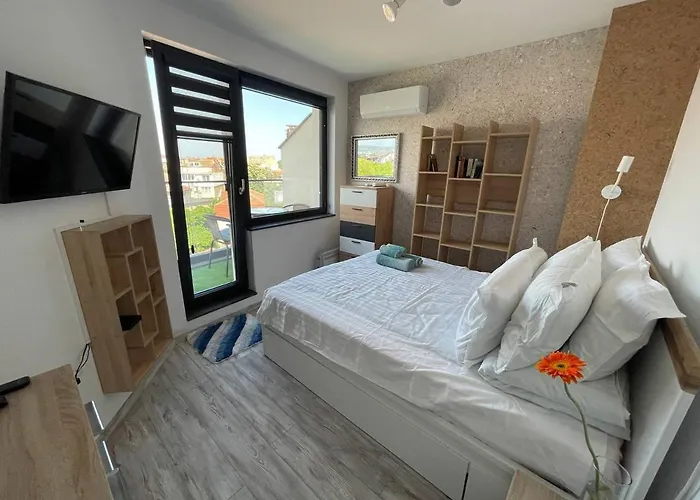 Apartmán Panoramic In With Underground Parking *